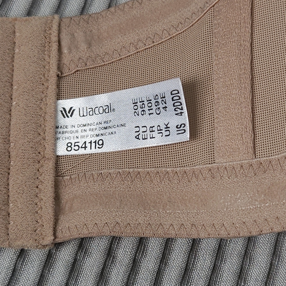 Wacoal 854119 Full Coverage Underwire Bra 42DDD Nude Beige Plus Size T-Shirt - Picture 6 of 14